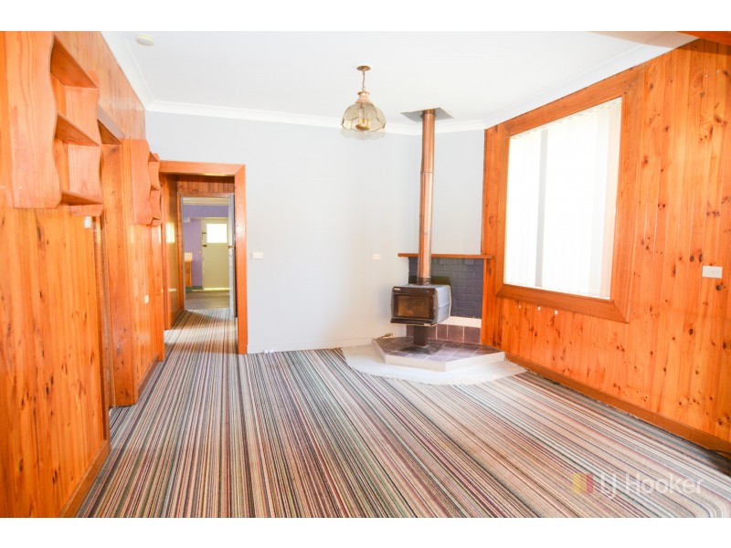 7 Park Parade, Lithgow NSW 2790