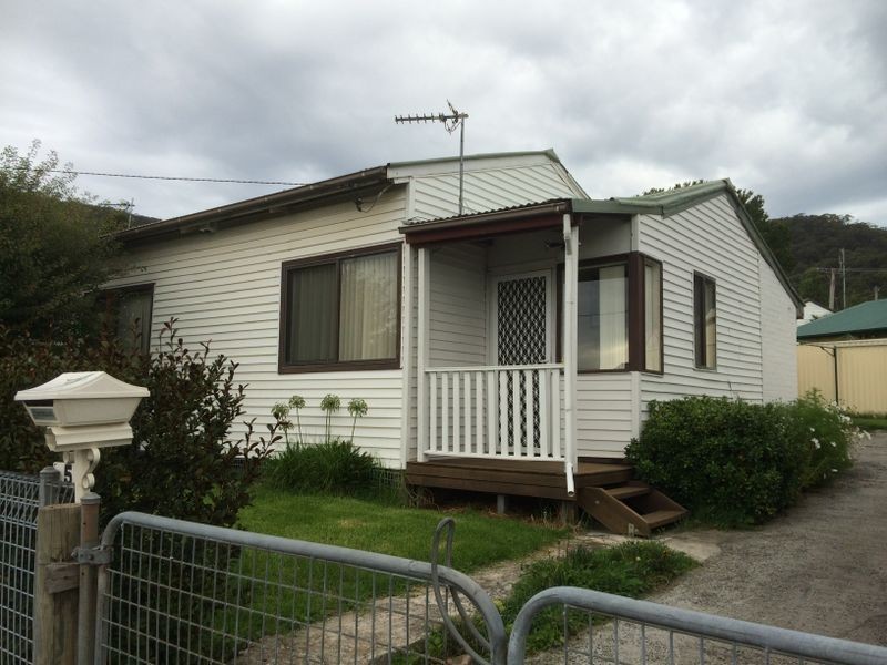 5 First Street, Lithgow NSW 2790