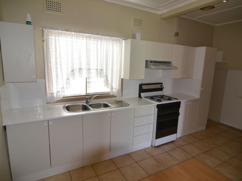 50 Amiens Street, Lithgow NSW 2790