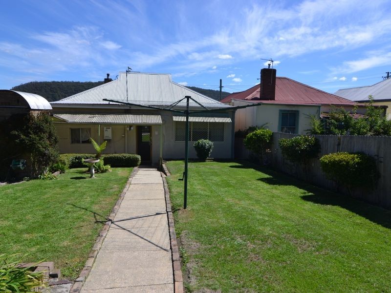 61 Bent Street, Lithgow NSW 2790
