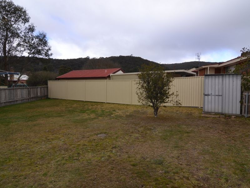 21 Wattle Grove, Lithgow NSW 2790