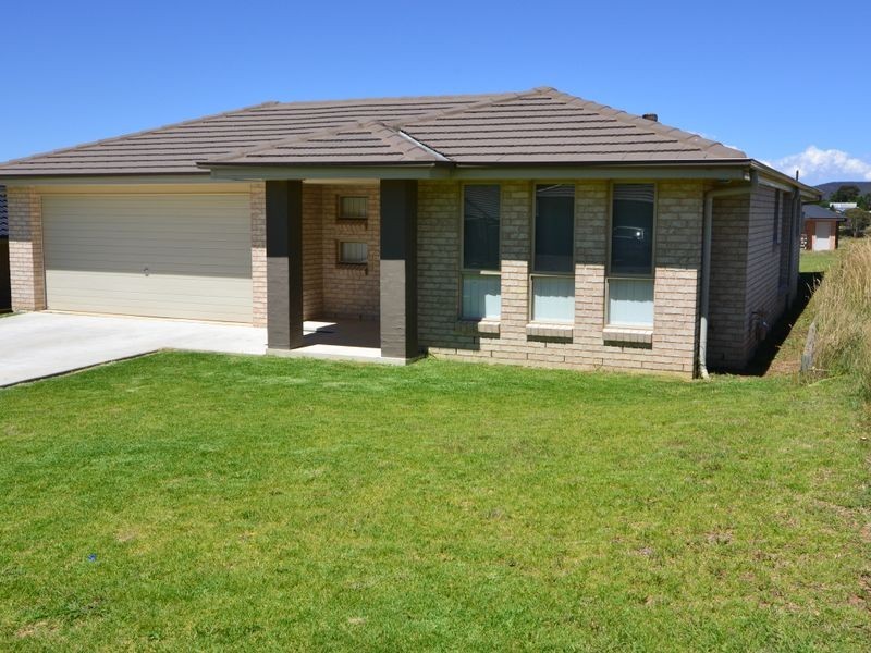 20 Henning Cres, Wallerawang NSW 2845