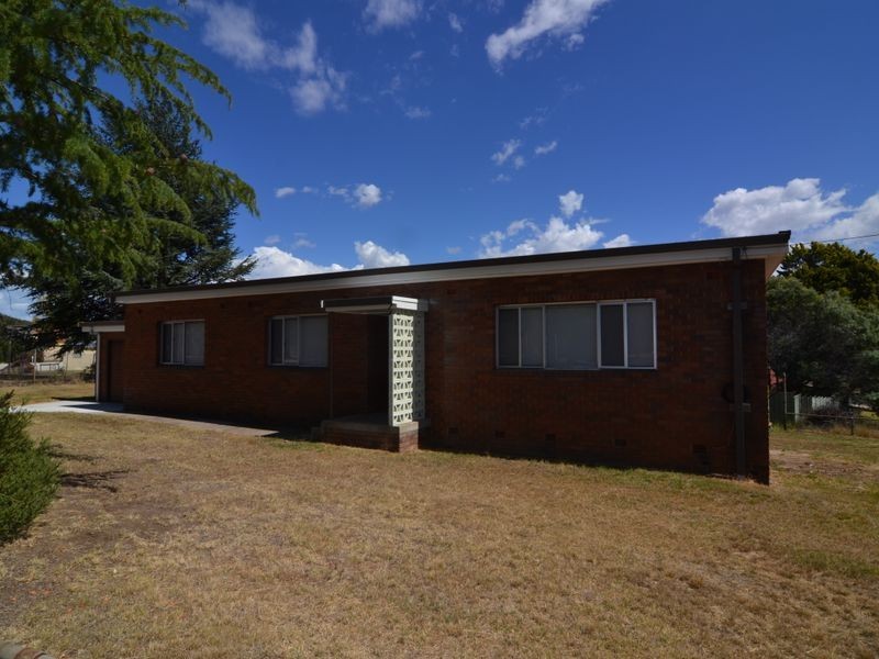 2 Fred Burley Drive, Lithgow NSW 2790