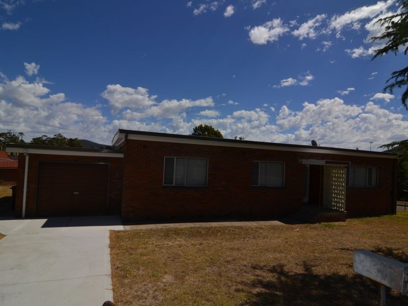 2 Fred Burley Drive, Lithgow NSW 2790