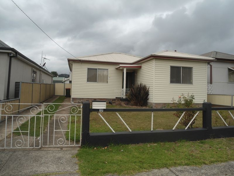 19 Enfield Avenue, Lithgow NSW 2790