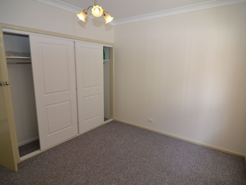 19 Enfield Avenue, Lithgow NSW 2790