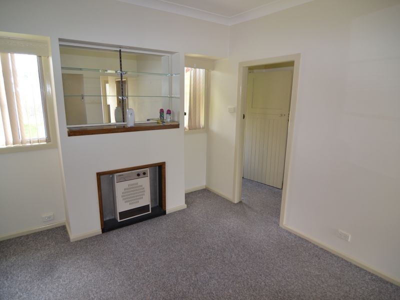 19 Enfield Avenue, Lithgow NSW 2790