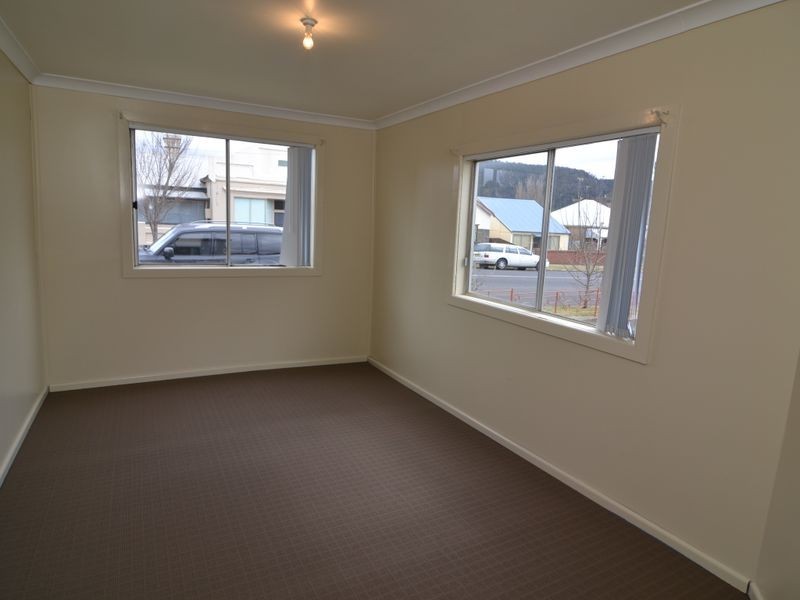 27 Tank Street, Lithgow NSW 2790