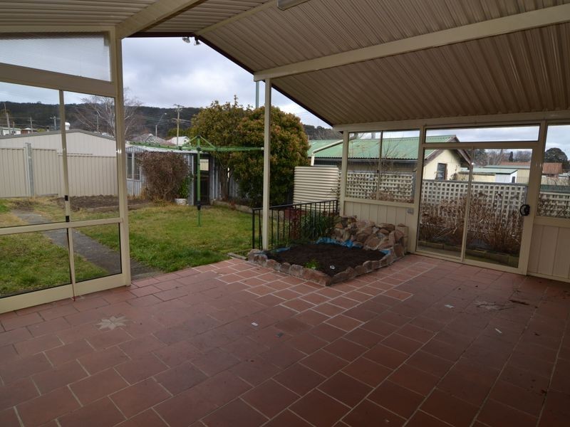 35 Chifley Road, Lithgow NSW 2790