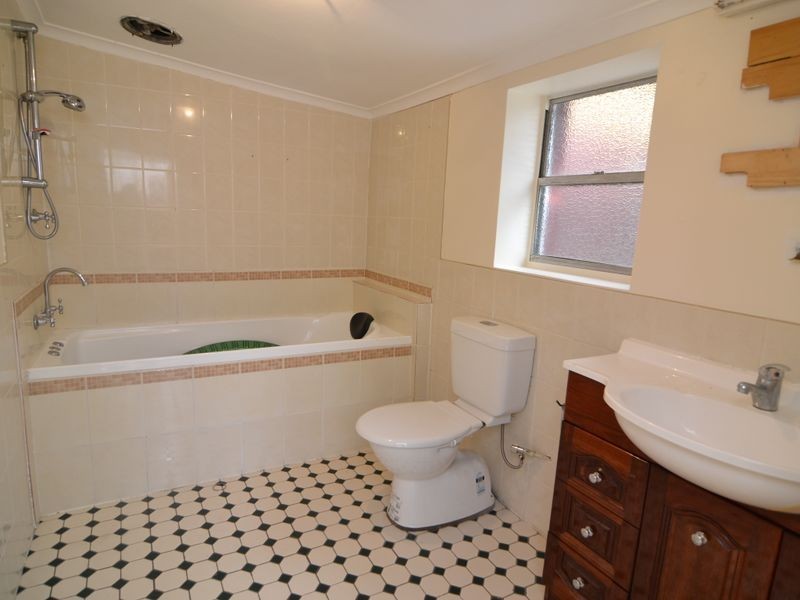 180 Inch Street, Lithgow NSW 2790