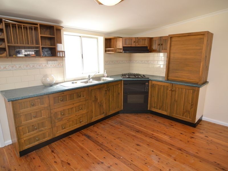 180 Inch Street, Lithgow NSW 2790