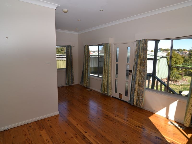 11 Higgins Street, Lithgow NSW 2790