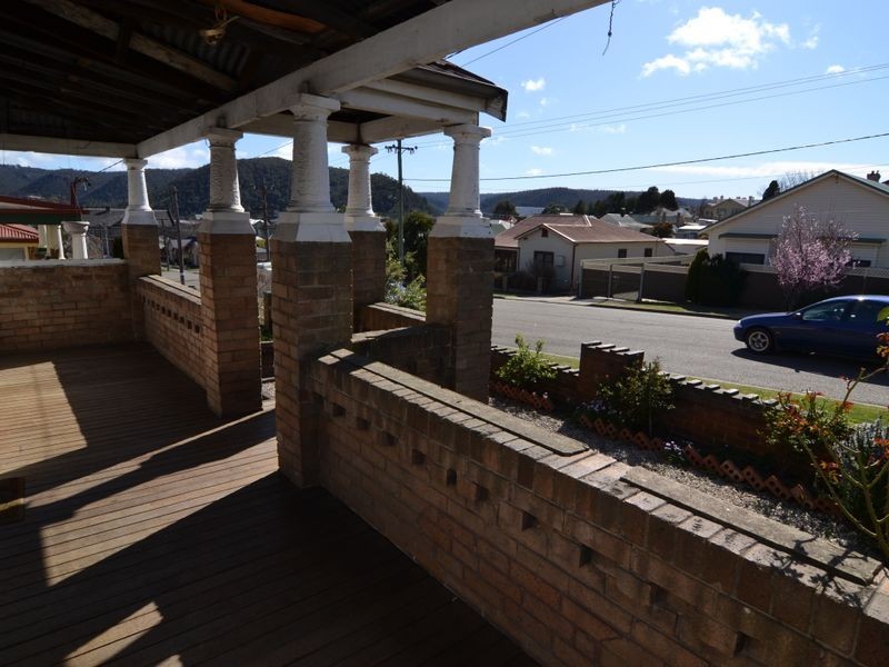 20 Cook Street, Lithgow NSW 2790