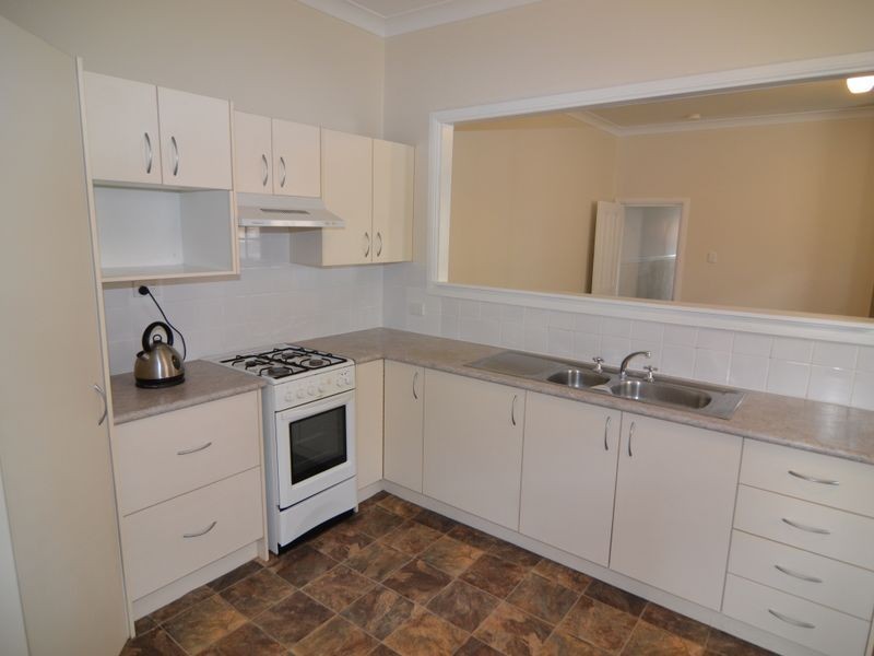 8 Laurence Street, Lithgow NSW 2790