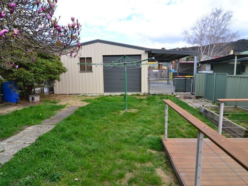 17 Chifley Road, Lithgow NSW 2790