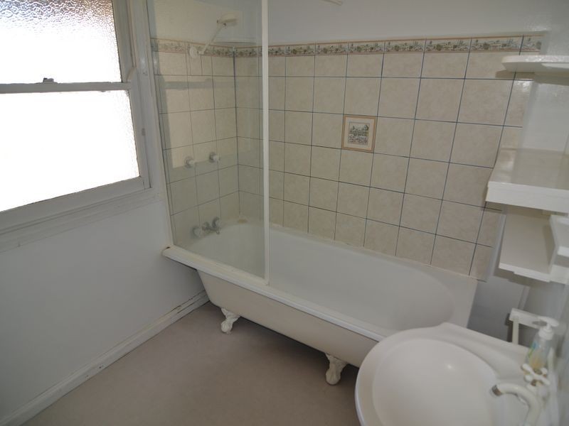 909 Jenolan Caves Road, Hampton NSW 2790