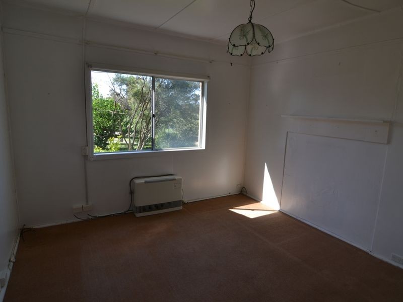 909 Jenolan Caves Road, Hampton NSW 2790