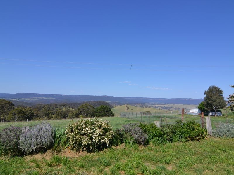 909 Jenolan Caves Road, Hampton NSW 2790