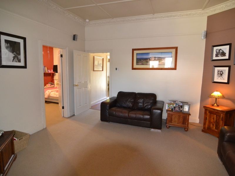 5 Academy Street, Lithgow NSW 2790