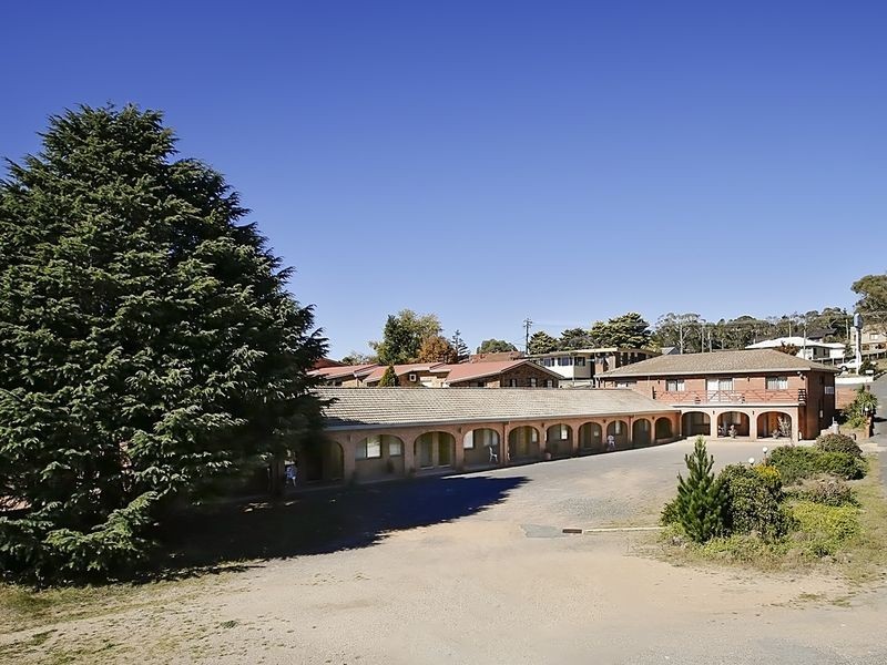 237 Sharp Street, Cooma NSW 2630