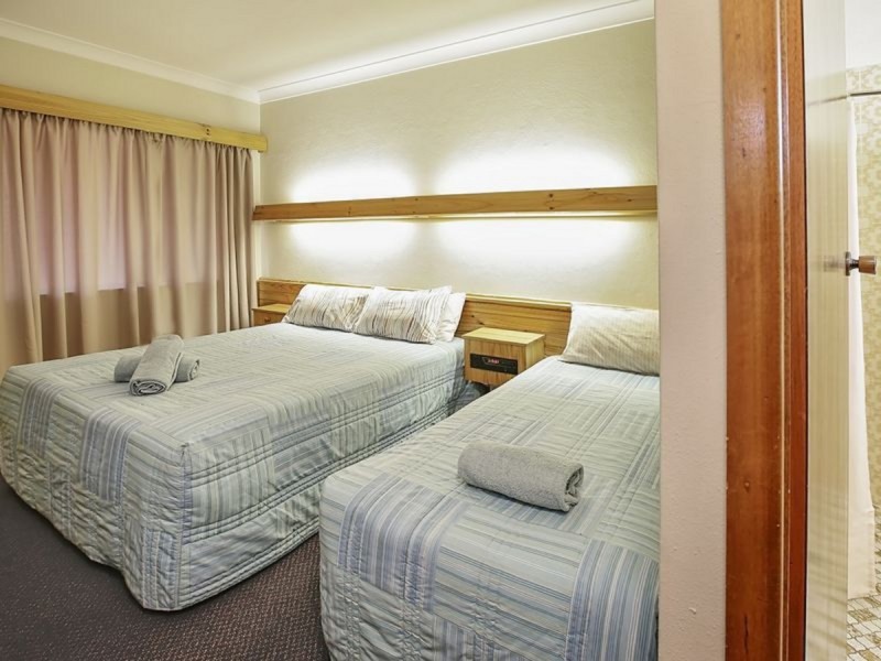 237 Sharp Street, Cooma NSW 2630