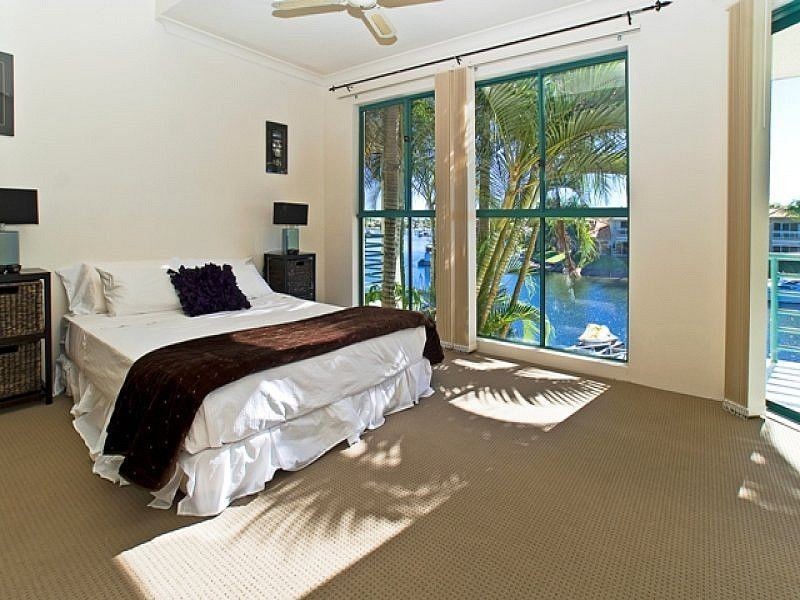 29/3 Lee Road, Runaway Bay QLD 4216