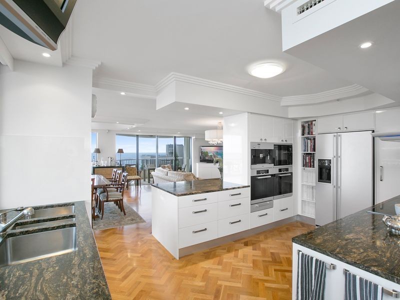 14/3510 Main Beach Parade, Main Beach QLD 4217