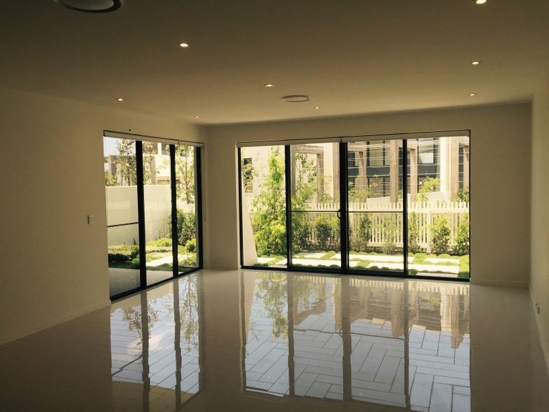 40 Theatre Drive, Benowa QLD 4217