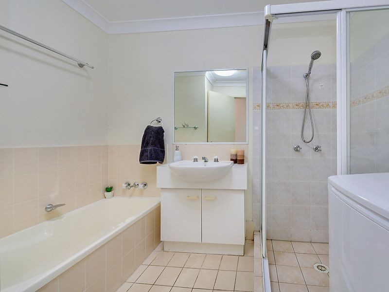 37/128 Benowa Road, Southport QLD 4215