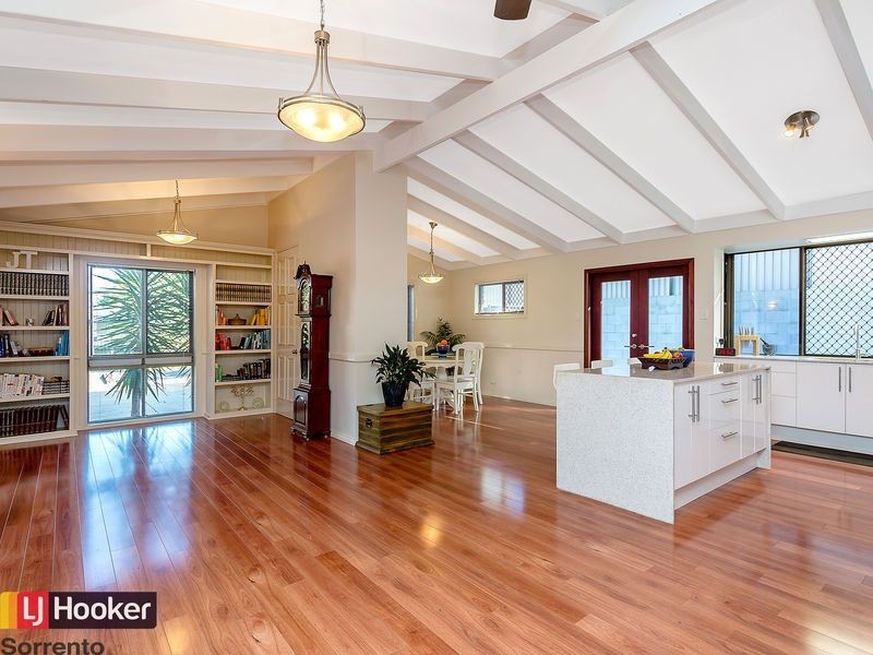 3 Tasman Avenue, Molendinar QLD 4214