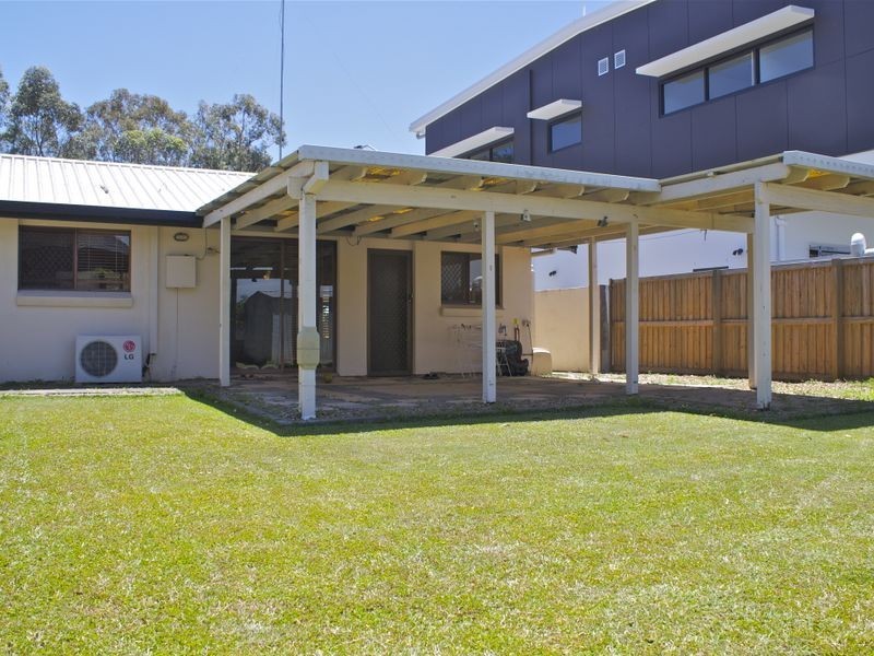 222 Ashmore Road, Benowa QLD 4217