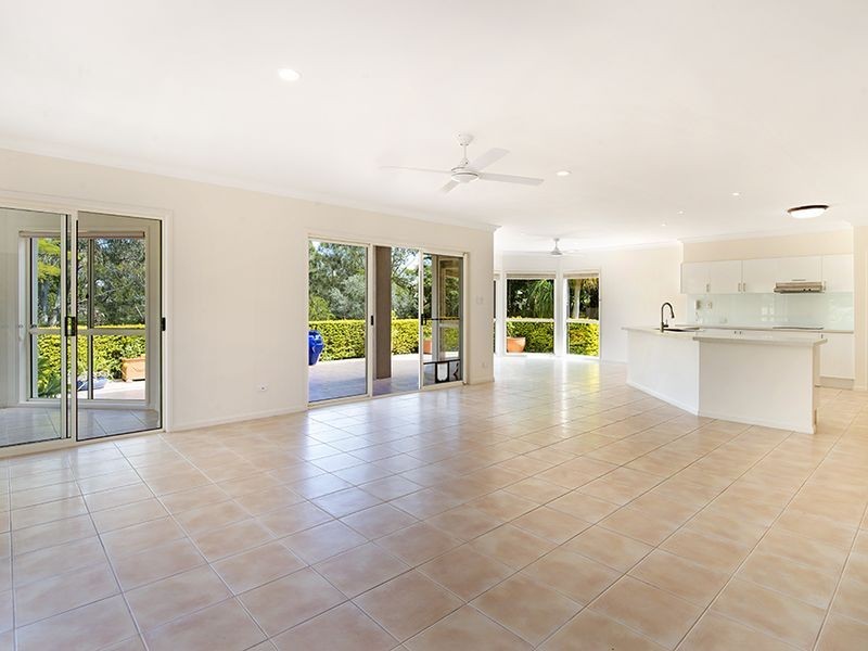 3146 Riverleigh Drive, Hope Island QLD 4212