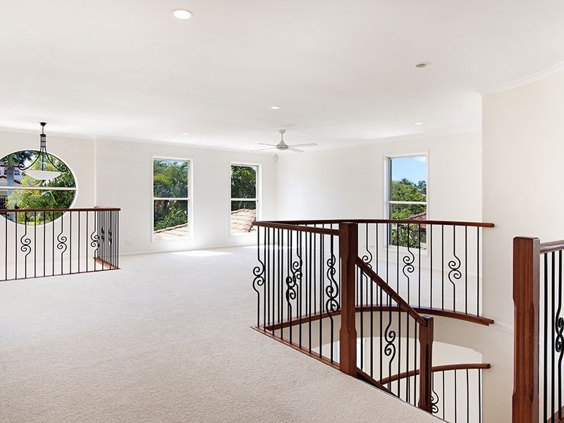 3146 Riverleigh Drive, Hope Island QLD 4212