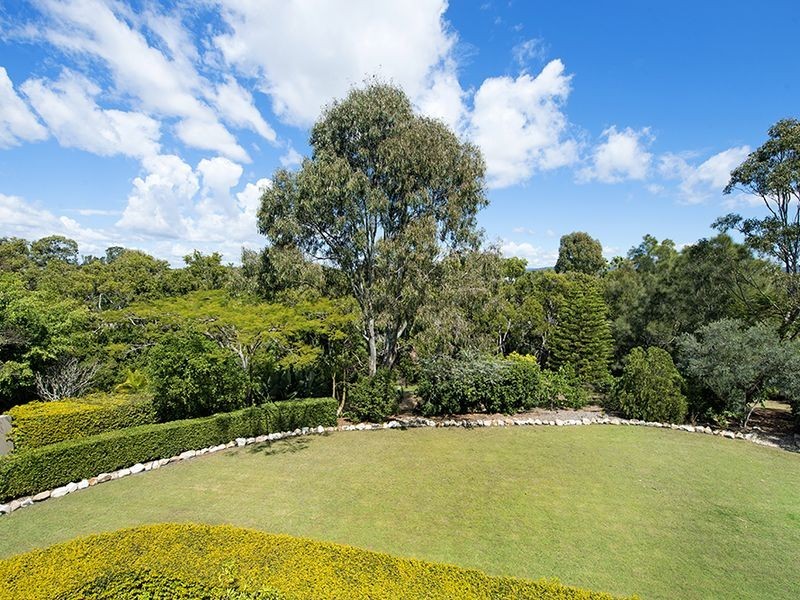 3146 Riverleigh Drive, Hope Island QLD 4212