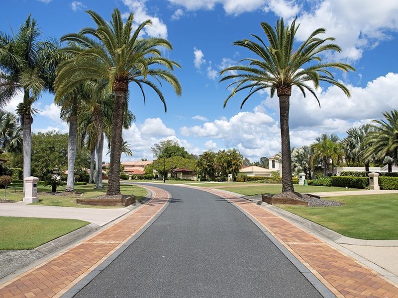 3146 Riverleigh Drive, Hope Island QLD 4212