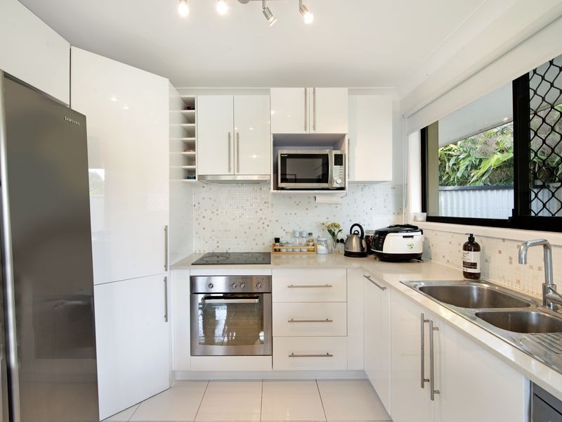 1 & 2/19 Wildwood Court, Surfers Paradise QLD 4217