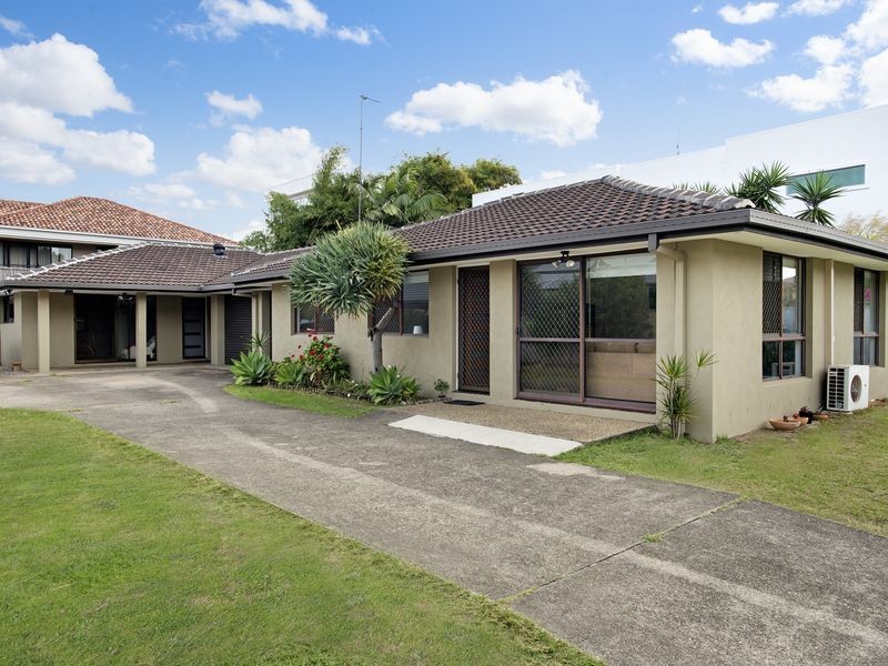 1 & 2/19 Wildwood Court, Surfers Paradise QLD 4217