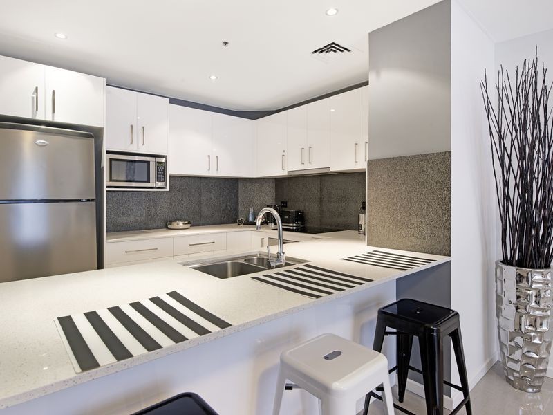 703/3 Hanlan Street – Allunga, Surfers Paradise QLD 4217