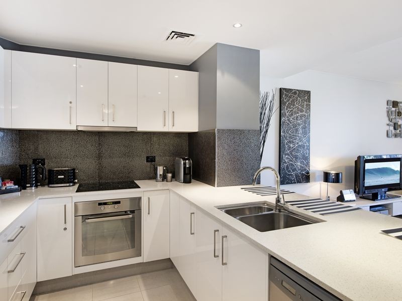 703/3 Hanlan Street – Allunga, Surfers Paradise QLD 4217