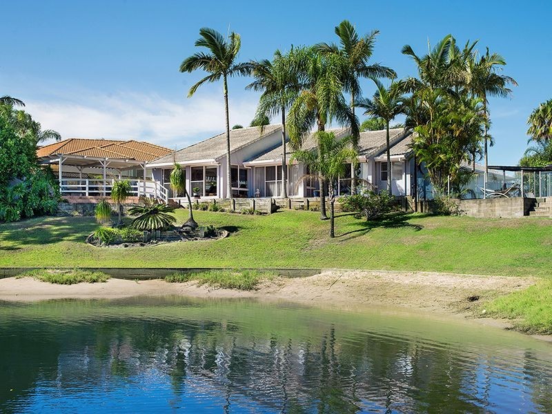 4 Ibis Court, Sorrento QLD 4217