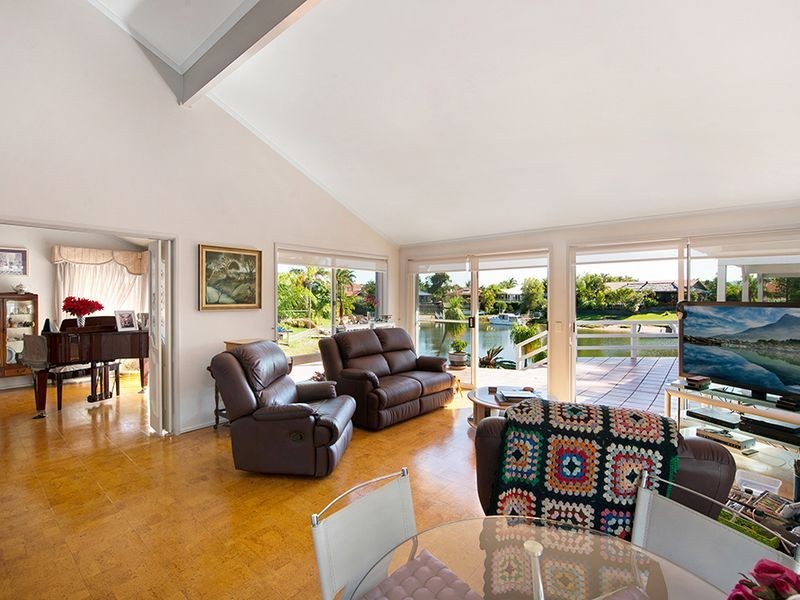 4 Ibis Court, Sorrento QLD 4217