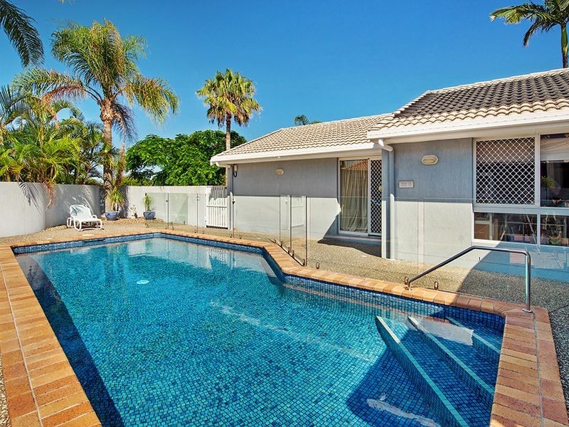 4 Ibis Court, Sorrento QLD 4217