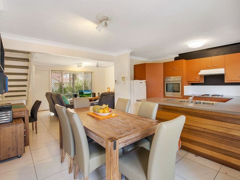 4/51 Cottesloe Drive, Robina QLD 4226