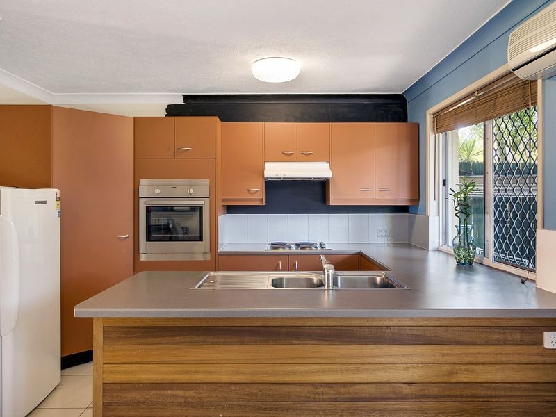 4/51 Cottesloe Drive, Robina QLD 4226