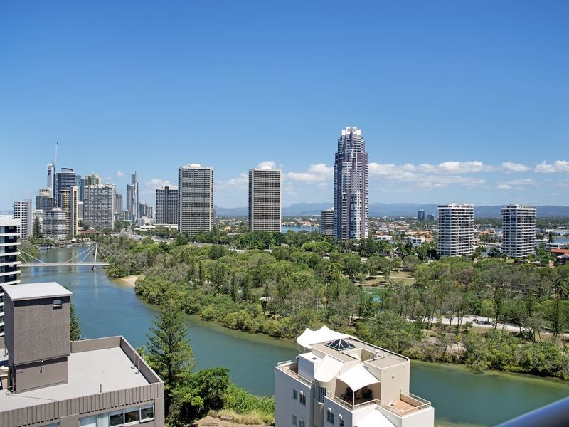 27/3510 Main Beach Parade, Main Beach QLD 4217