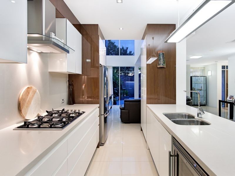 1/56 Stanhill Drive, Chevron Island QLD 4217