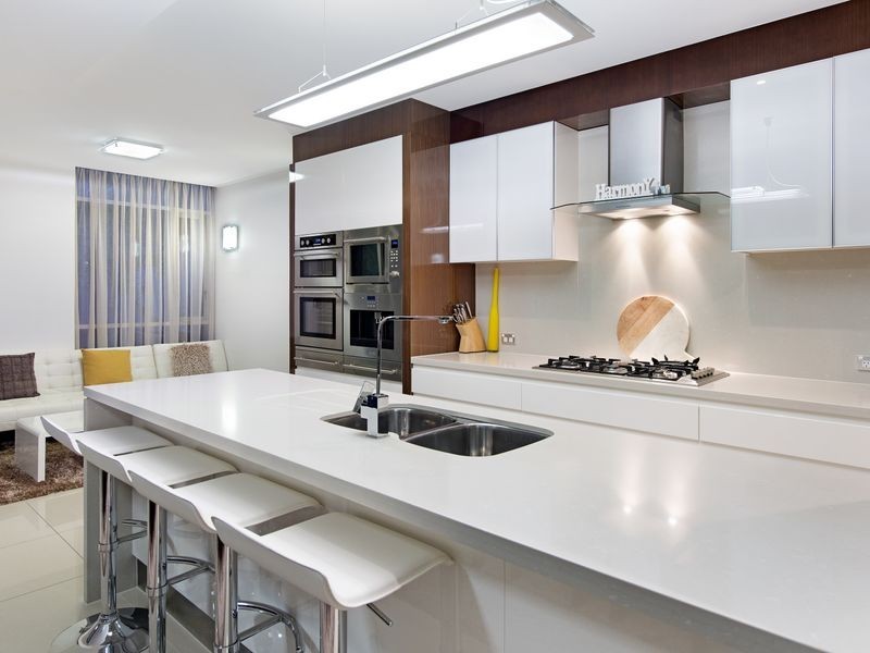 1/56 Stanhill Drive, Chevron Island QLD 4217