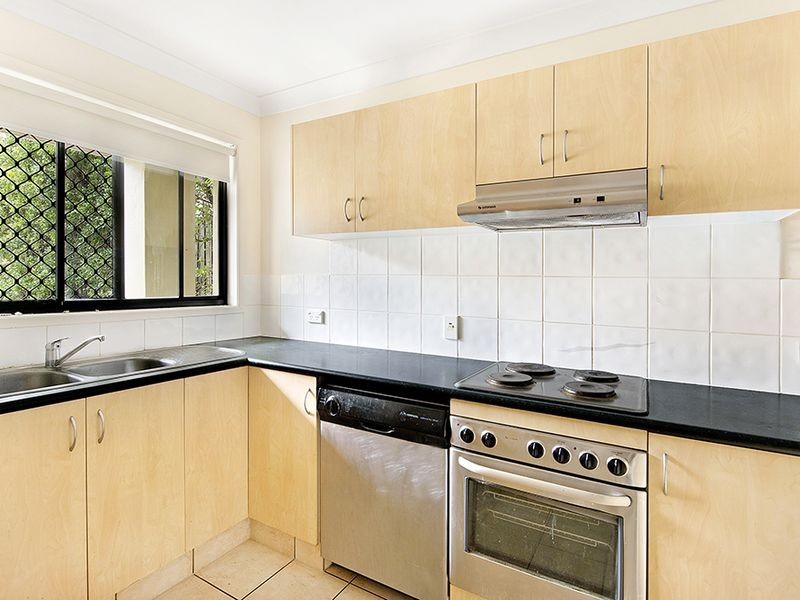 4/232 Queen Street, Southport QLD 4215