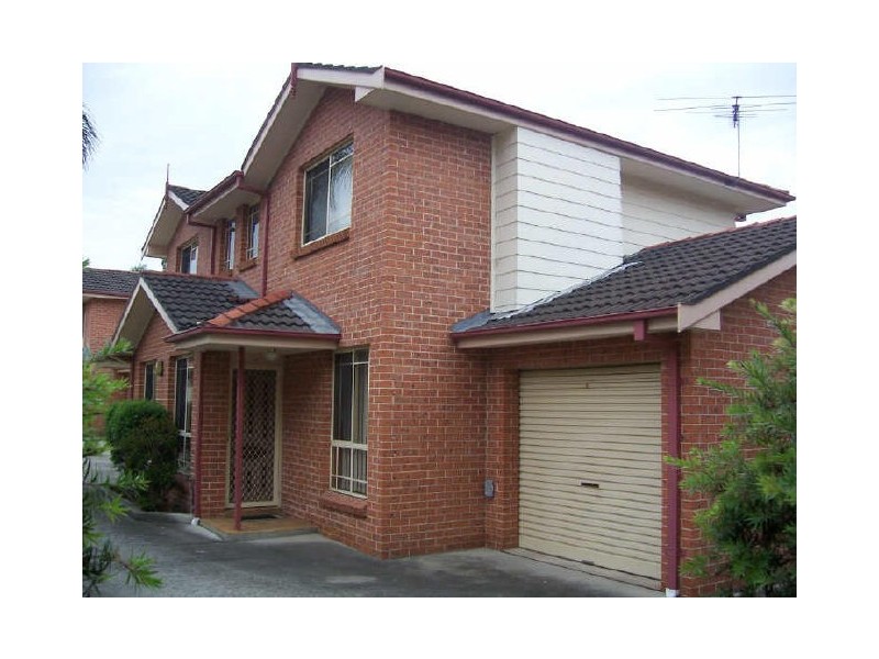 4/14 Thelma Street, Lurnea NSW 2170