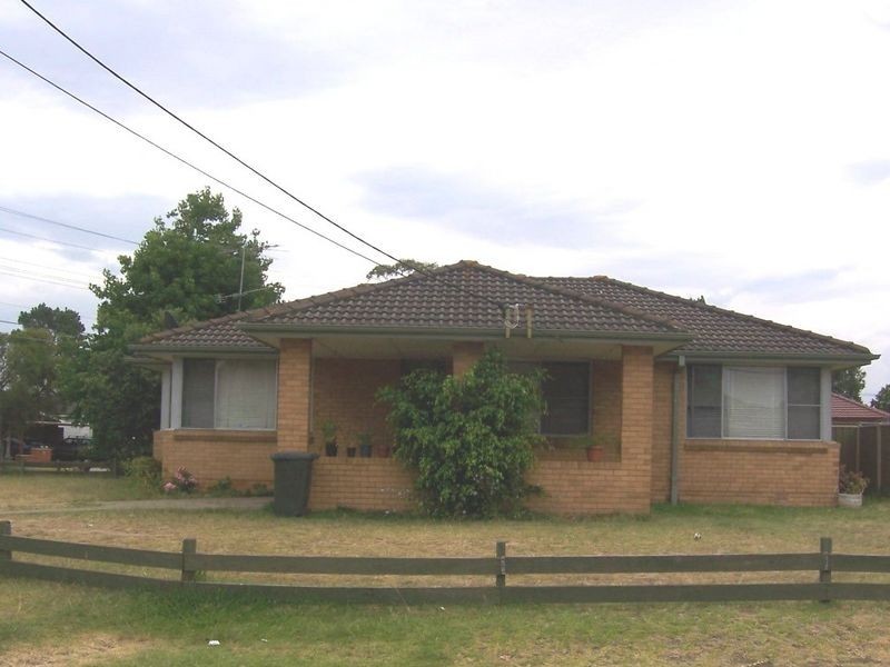 35 Hindmarsh Ave, Liverpool NSW 2170